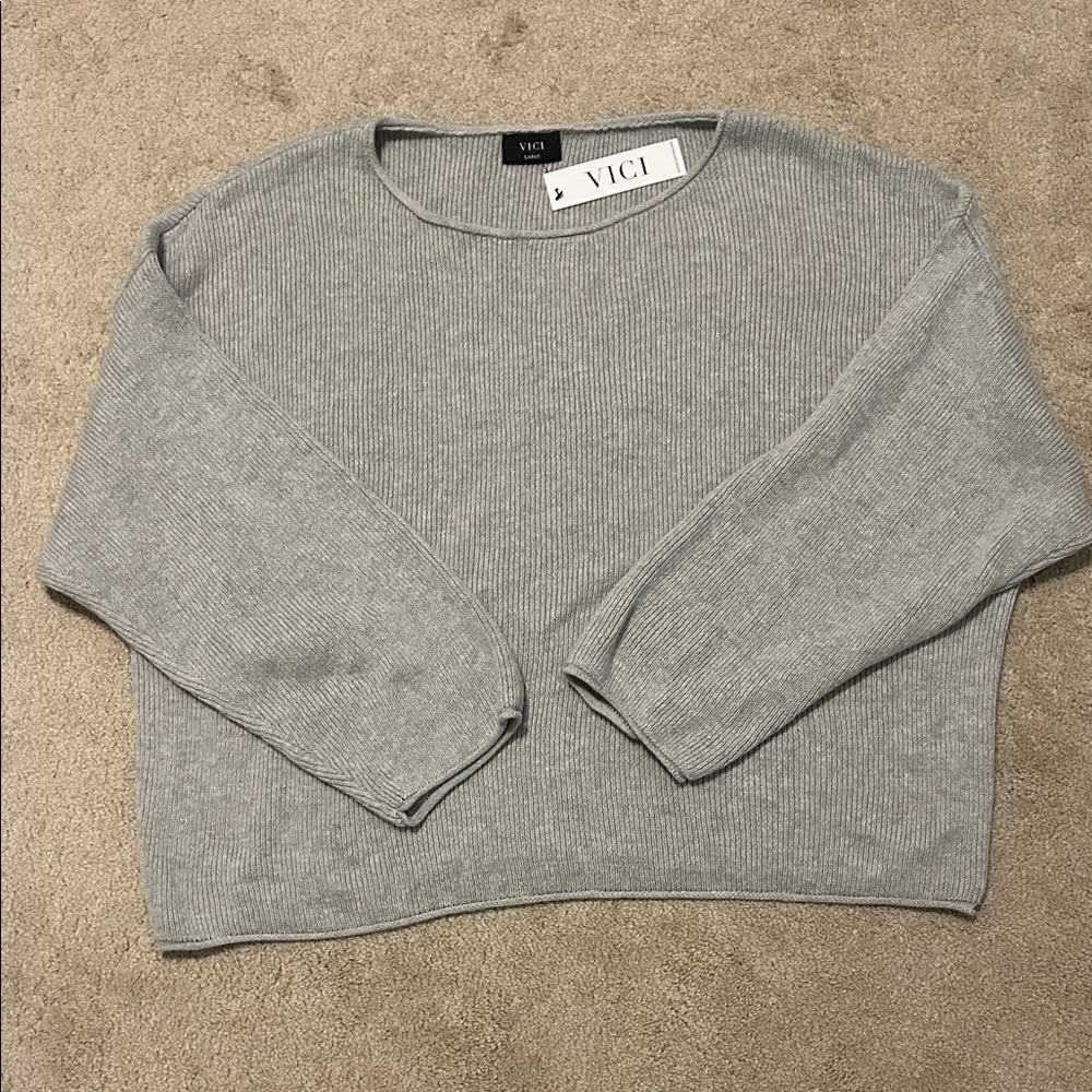 Vici Light Gray Crew Neck Sweater
